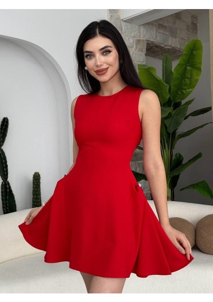 More Inci Detaylı Elbise