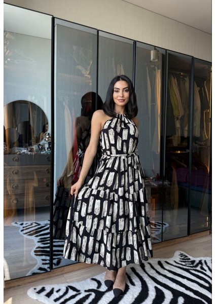 Kadın Viskon Kumaş Ip Askılı Halter Yaka Cepli Midi Boy Elbise modelleri