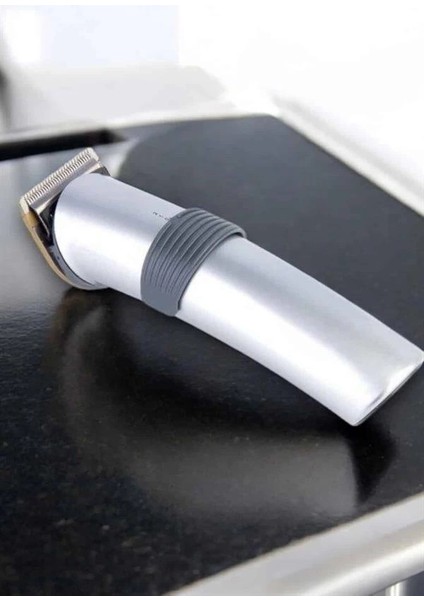 Bfs Erkeklere Özel Şarjlı Saç ve Sakal Kesme Tıraş Makinesi Seti modelleri