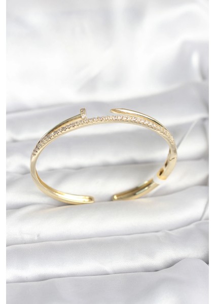 Bfs Pirinç Gold Renk Zirkon Taşlı Çivi Model Kadın Kelepçe Bileklik