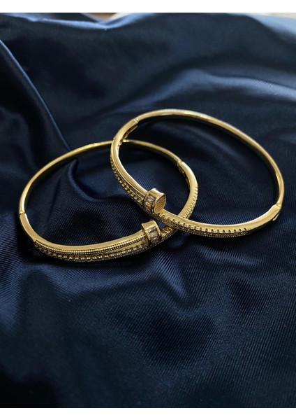 Çivi Model Kelepçe