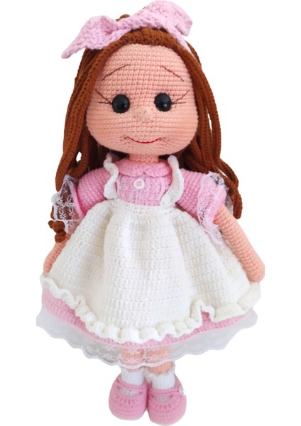 El Yapımı Dantel Çoraplı Kıvırcık Saçlı Kız