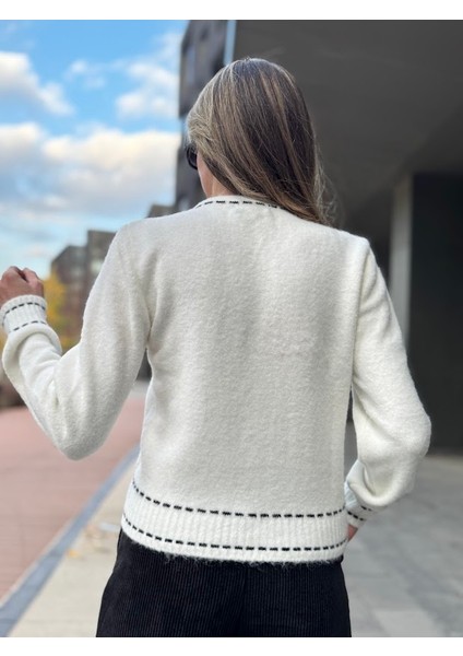 Çizgi Biye Detaylı Yumoş Hırka indirimleri