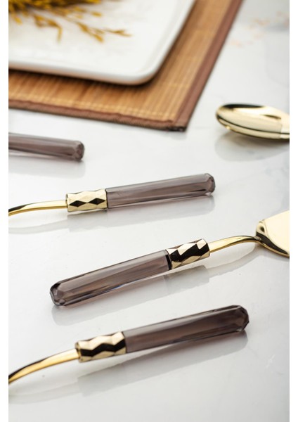 5 Parça Gold Servis Seti & Servis Sunum Seti Füme ( Kepçe / Kevgir / Sıpatula / Çatal / Kaşık ) fırsatları