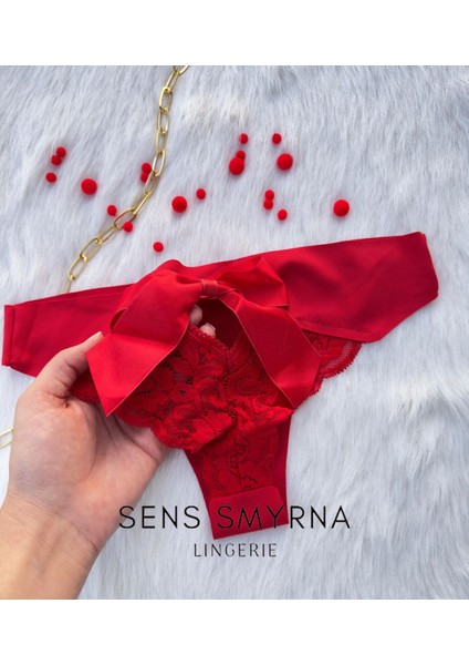 Arkası Fiyonk ve Dekolte Detaylı Külot modelleri