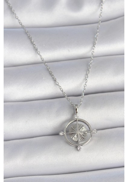 316L Çelik Gümüş Renk Zincir Zirkon Taşlı Pusula Model Kadın Kolye