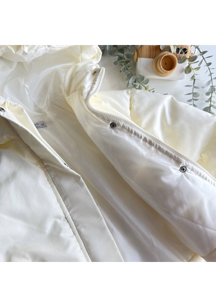 Unisex Model Kapüşon Detaylı Su Geçirmez Çocuk Şişme Montu fiyatları