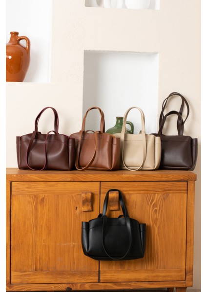 Mari Kadın Mıknatıs Kapaklı Cüzdan Detaylı El Kol ve Omuz Çantası fırsatları