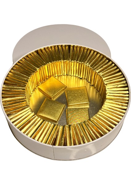 Metal Kutuda Altın Sargılı Sütlü Madlen 100 Adet Ikramlık Çikolata