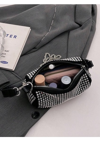 Zey Kadın Zincir Askılı Kristal Taşlı Siyah Omuz ve El Çantası fırsatları