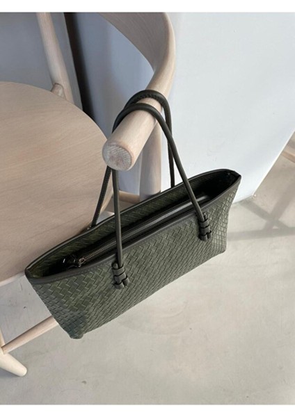 Nadi Tote Fermuarlı Örgü Detaylı Baget El Omuz Çantası fırsatları