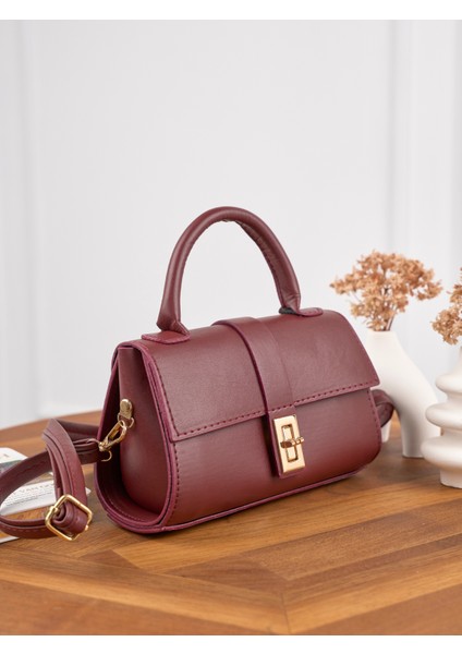 Kadın Mini Kilit Detaylı Çapraz Askılı El ve Omuz Çantası fiyatları