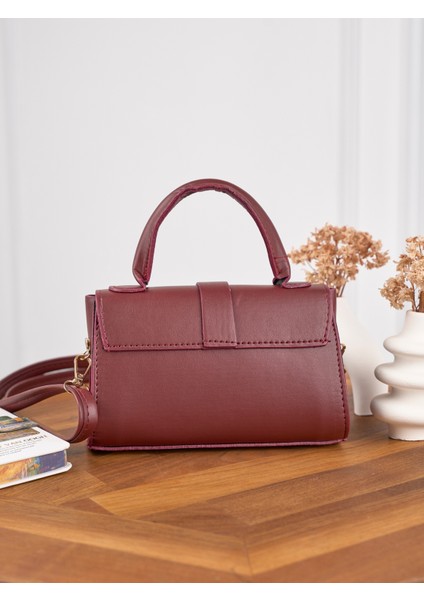 Kadın Mini Kilit Detaylı Çapraz Askılı El ve Omuz Çantası modelleri