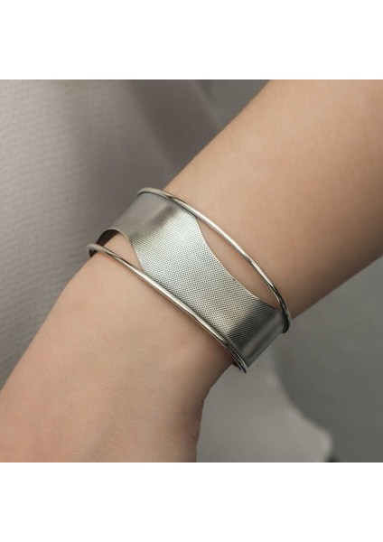 Gümüş Eskitme Desenli Bayan Bilezik modelleri