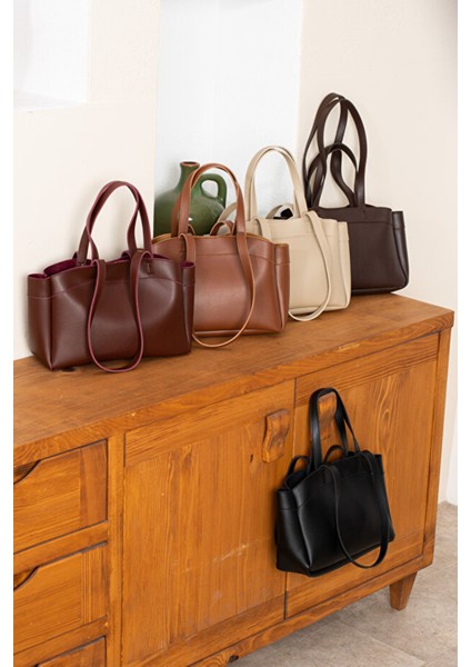 Mari Kadın Mıknatıs Kapaklı Cüzdan Detaylı El Kol ve Omuz Çantası fırsatları