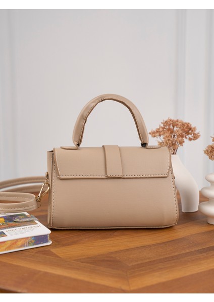 Kadın Mini Kilit Detaylı Çapraz Askılı El ve Omuz Çantası modelleri