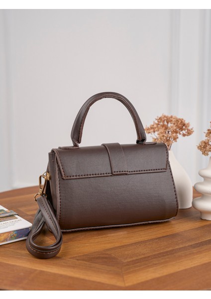 Kadın Mini Kilit Detaylı Çapraz Askılı El ve Omuz Çantası modelleri