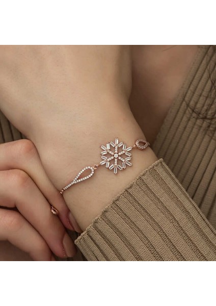 Gümüş Rose Baget Taşlı Kar Tanesi Bileklik fırsatları