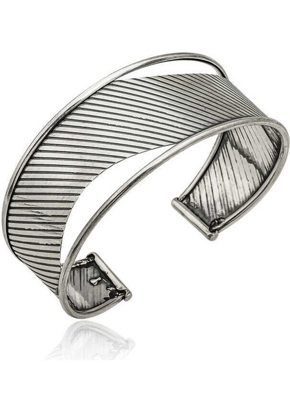 Gümüş Eskitme Desenli Bayan Bilezik