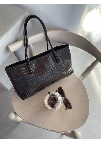 Nadi Tote Fermuarlı Örgü Detaylı Baget El Omuz Çantası Kahverengi fiyatları