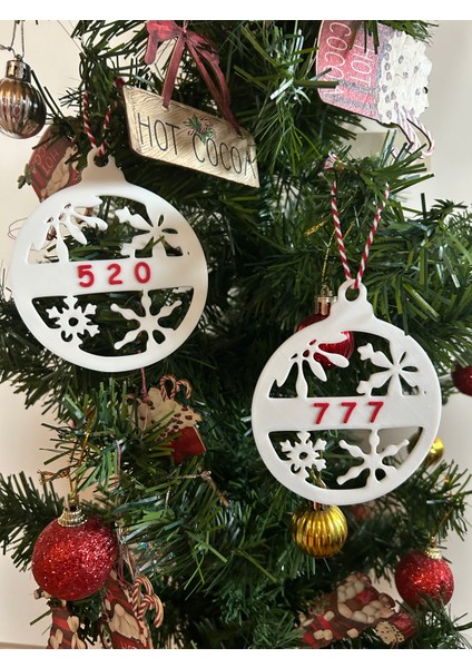 777 & 571 Yazılı Ikili Yılbaşı Ağacı Süsü – Mucize, Ruh Eşi ve Şans Temalı Özel Tasarım modelleri