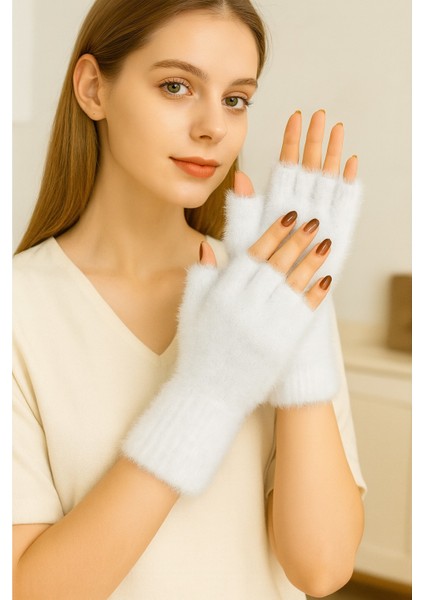 Düz Renk Peluş Parmakları Kesik Kadın Eldiven