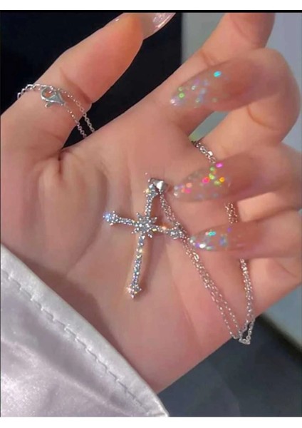 Parıltılı Taşlı Gümüş Haç Kolye