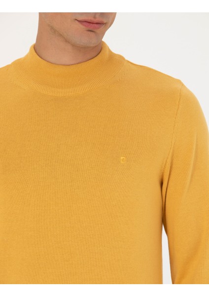 Erkek Hardal Slim Fit Yarım Balıkçı Yaka Basic Triko Kazak 50276161-VR072