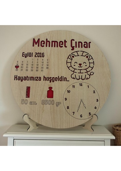 Yeni Doğan Isime Özel Doğum Panosu | Aslan Figürlü Doğum Hediyesi Standlı ve Asılabilir | 20 cm
