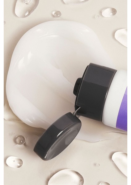 Ince Yapısı Sayesinde Cildi Yumuşatan Pürüzsüzleştirici Jel Krem 50 ml fiyatları