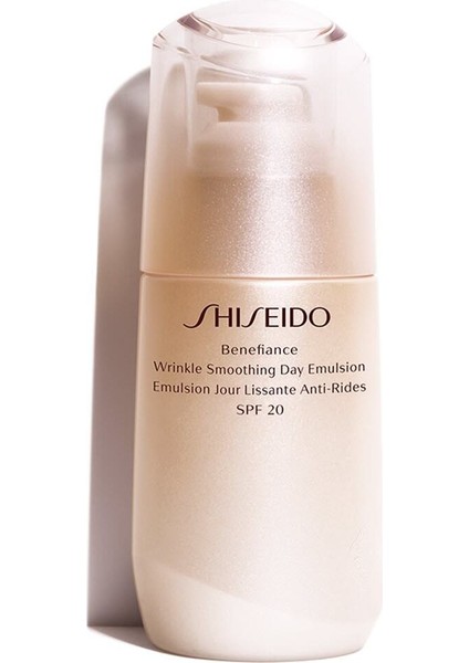 Cildin Daha Pürüzsüz Olmasını Sağlayan Gözenek Sıkılaştırıcı Emülsiyon SPF20 75 ml