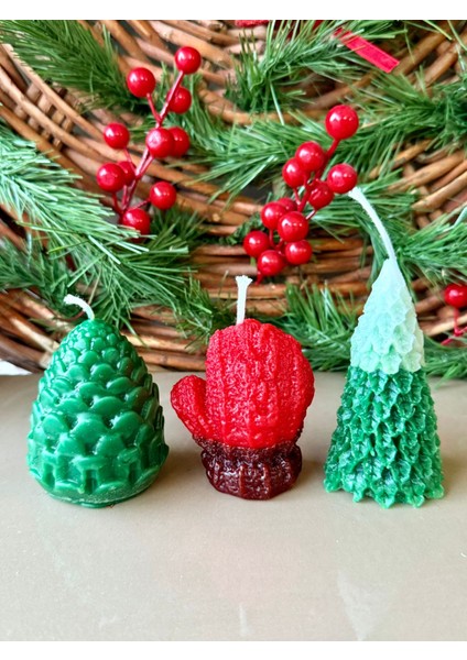 3'lü Mum Seti Yılbaşına Özel Mum (Eldiven,kozalak,çam Ağacı)