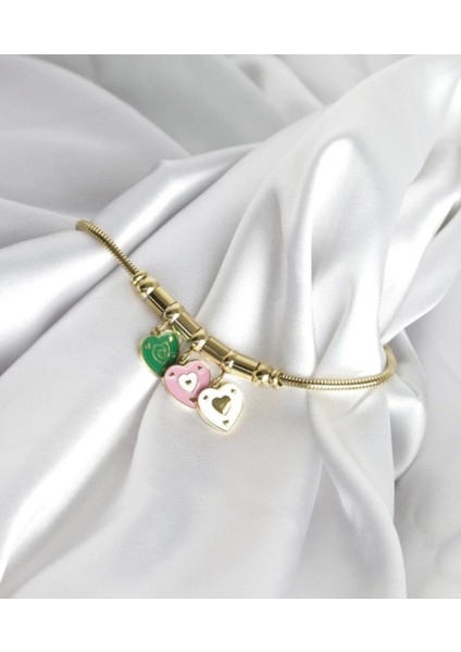 Kadın Kalp Detaylı Mineli Sallantılı Çelik Bileklik