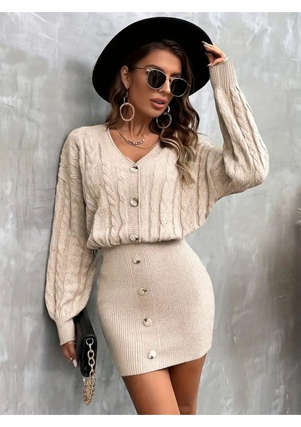 Cottonlab Kadın Uzun Kollu V Yakalı Önden Düğmeli Kısa Triko Elbise modelleri