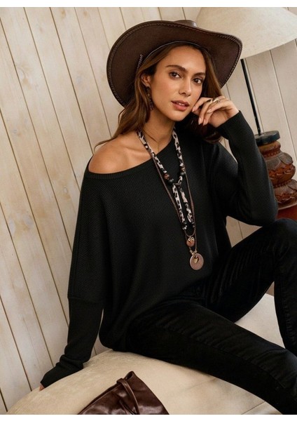 Cottonlab Kadın Tek Omuzdan Açık Yarasa Kollu Waffle Bluz fiyatları