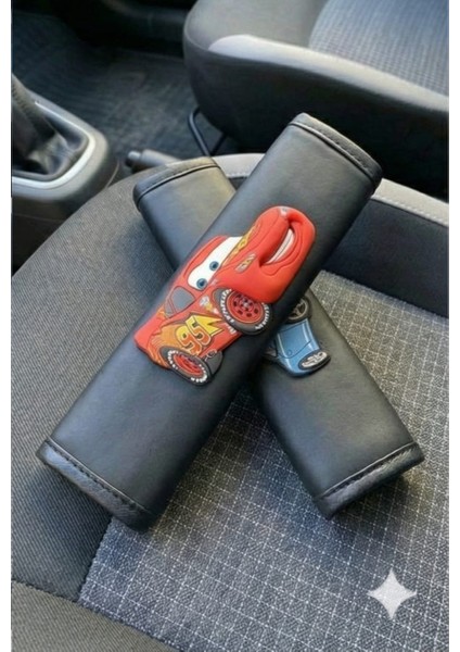 s Şimşek Mcqueen & Sally Temalı 4'lü Deri Oto Konfor Seti (Boyun Yastığı + Kemer Kılıfı)