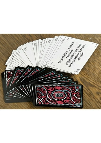 365 Adet Sohbet Başlatıcı Soru Kartları - Arkadaşlar ve Çiftler Için Eğlenceli Kart Oyunu indirimleri