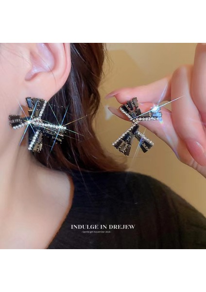 Yeni Moda Çiçek Inci Geometrik Yay Küpe Hafif Lüks Mizaç Küpe ile Yüz Kıdemli Duygusu (Yurt Dışından)