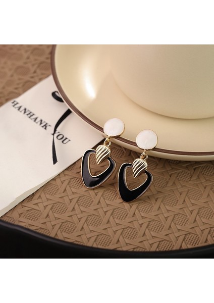 Antik Vintage Küpeler Fransız Vintage Mahkeme Tarzı Moda Hafif Lüks Zarif Mizaç ile Üst Düzey Küpe Duygusu (Yurt Dışından)