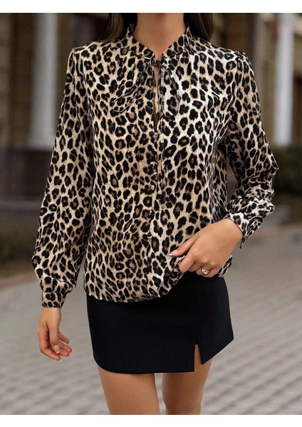 Cottonlab Kadın Uzun Kollu Yakadan Bağcıklı Leopar Desenli Süprem Bluz fiyatları