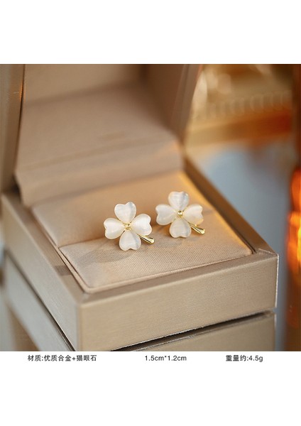 925 Gümüş Iğne Inci Küpe Fransız Retro Işık Lüks Niş Kıdemli Küpe Duygusu Kadın Kore Mizaç Küpe (Yurt Dışından)