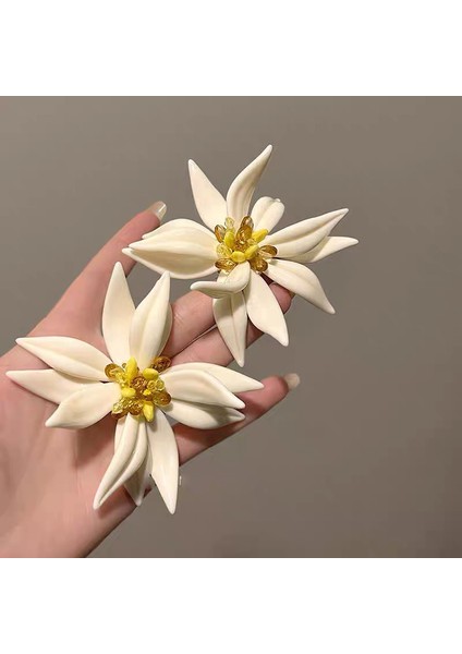 Gümüş Iğne Çiçek Inci Küpe Hafif Lüks Kıdemli Küpe Duygusu Moda Çok Yönlü Mizaç Basit Küpe Tasarımı Niş (Yurt Dışından)