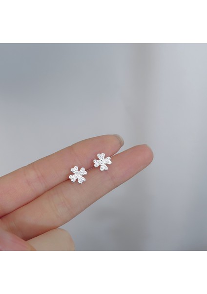 925 Gümüş Küpeler Kız Öğrenciler Niş Minimalist Tasarım Kıdemli Küpeler Yeni Gelgit Ins Küpeleri (Yurt Dışından)