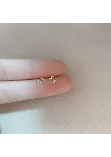925 Gümüş Küpeler Kız Öğrenciler Niş Minimalist Tasarım Kıdemli Küpeler Yeni Gelgit Ins Küpeleri (Yurt Dışından)