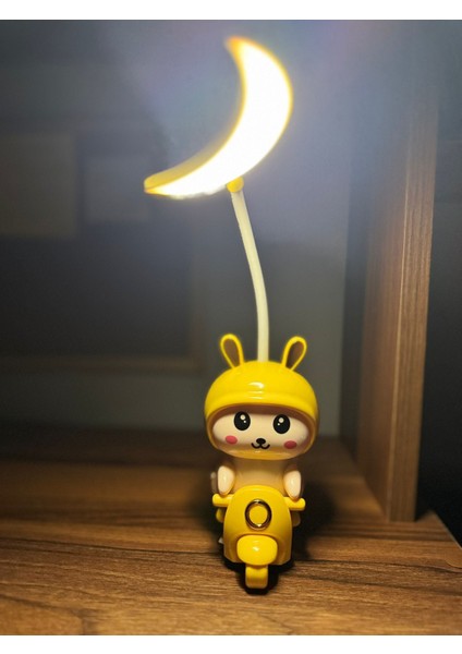 Karikatür LED Masa Lambası Sevimli Hayvan Sürüşü Motosiklet Şekli USB Şarj Masa Göz Bakım Işığı Okuma Öğrenme Için modelleri