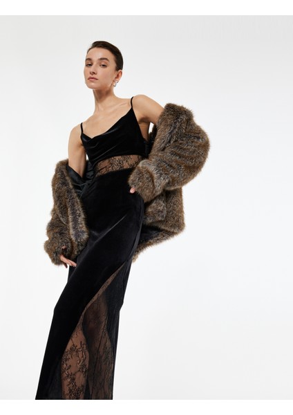 Dantel Detaylı Degaje Yaka Bodycon Kolsuz Uzun Abiye Elbise