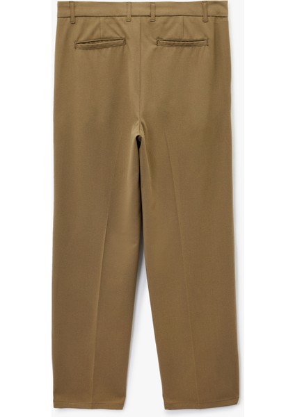 Rahat Kalıp Viskon Karışımlı Cepli Pileli Kumaş Pantolon fiyatları