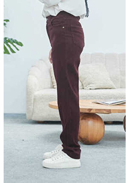 Bordo Yüksek Belli Dar Paça Pantolon Kadın Denim Kumaş Özellikli Şık Tasarım