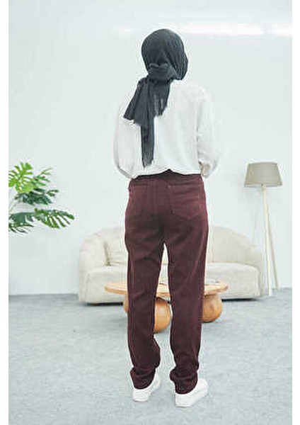 Bordo Yüksek Belli Dar Paça Pantolon Kadın Denim Kumaş Özellikli Şık Tasarım