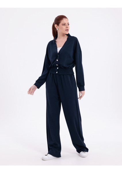 Beli Lastikli V Yaka Çıtçıtlı Ekstra Yumuşak Kumaş Lacivert Şık Gipeli Eşofman Takım